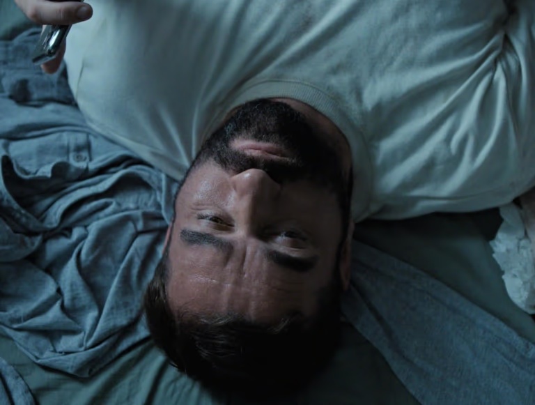 Father filminde ana karakterin duygusal durumunu yansıtan sahne