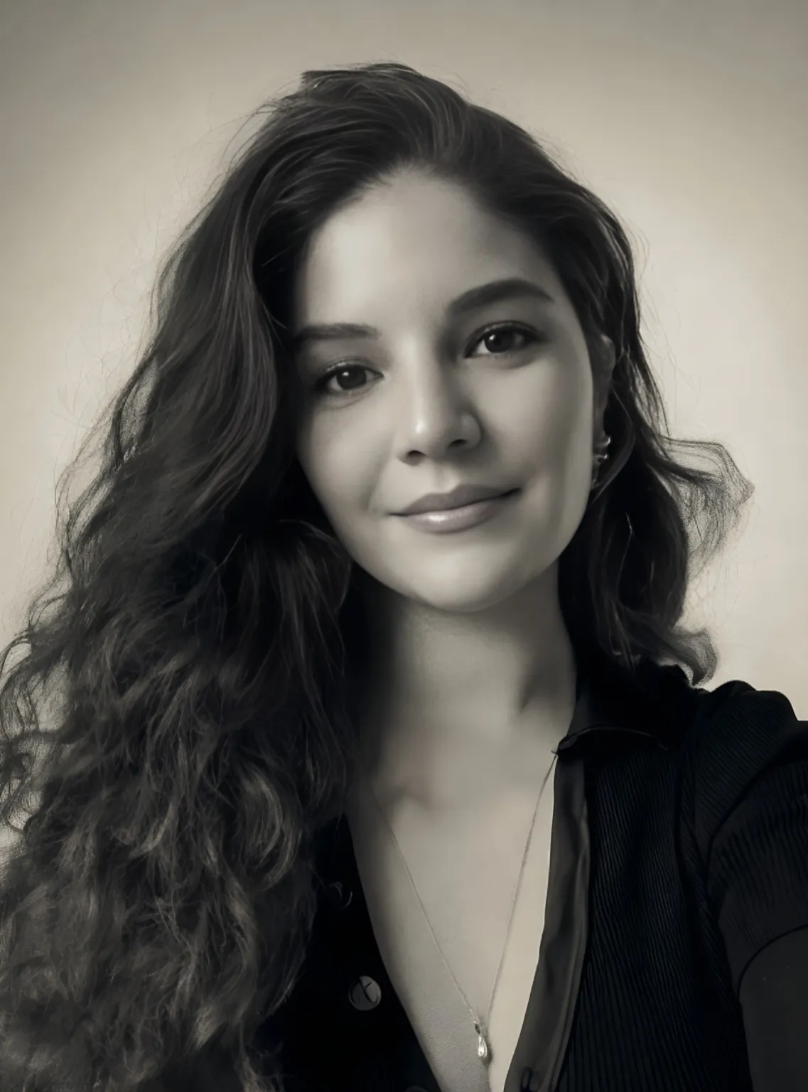 Damla Durak konuk yazar fotoğrafı