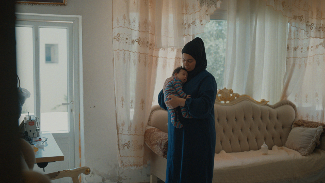 Filistinli Bir Kadının Sıra Dışı Direnişi “Ömür Boyu” Visions du Réel’de