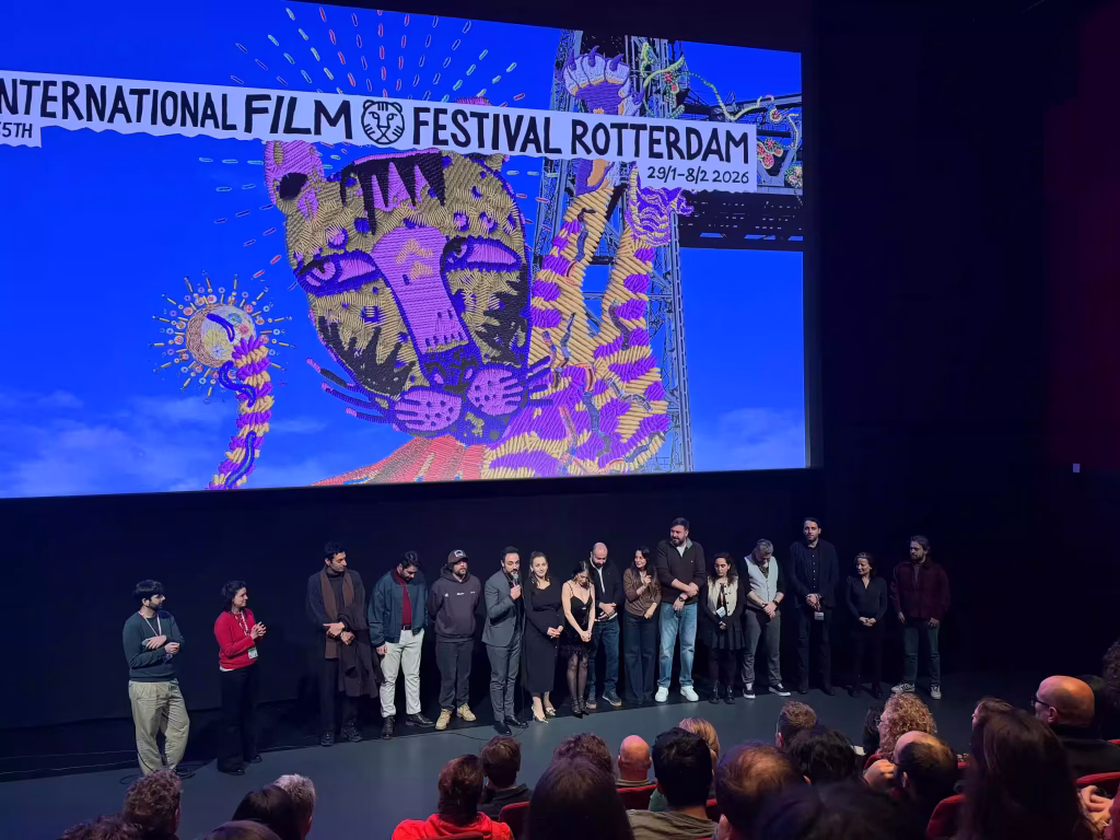 Ölü Köpekler Isırmaz (2026) Dünya Prömiyerini Rotterdam Film Festalin'de yapıyor. Şimdi de 20. Zerkalo Film Festivalin'de Rusya'da