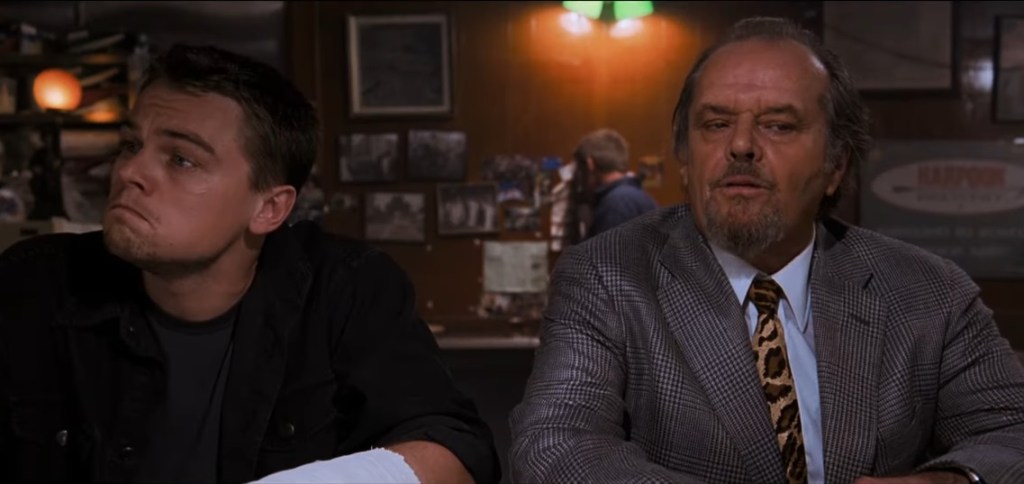 Jack Nicholson'ın canlandırdığı Frank Costello, Köstebek filmindeki en gerilimli sahnelerden birinde Leonardo Di Caprio ile görülüyor.