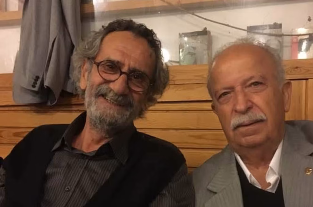 Abdurrahman Keskiner Altın Portakal Sinema Emek Ödülü Menderes Samancılar ile fotoğrafı.