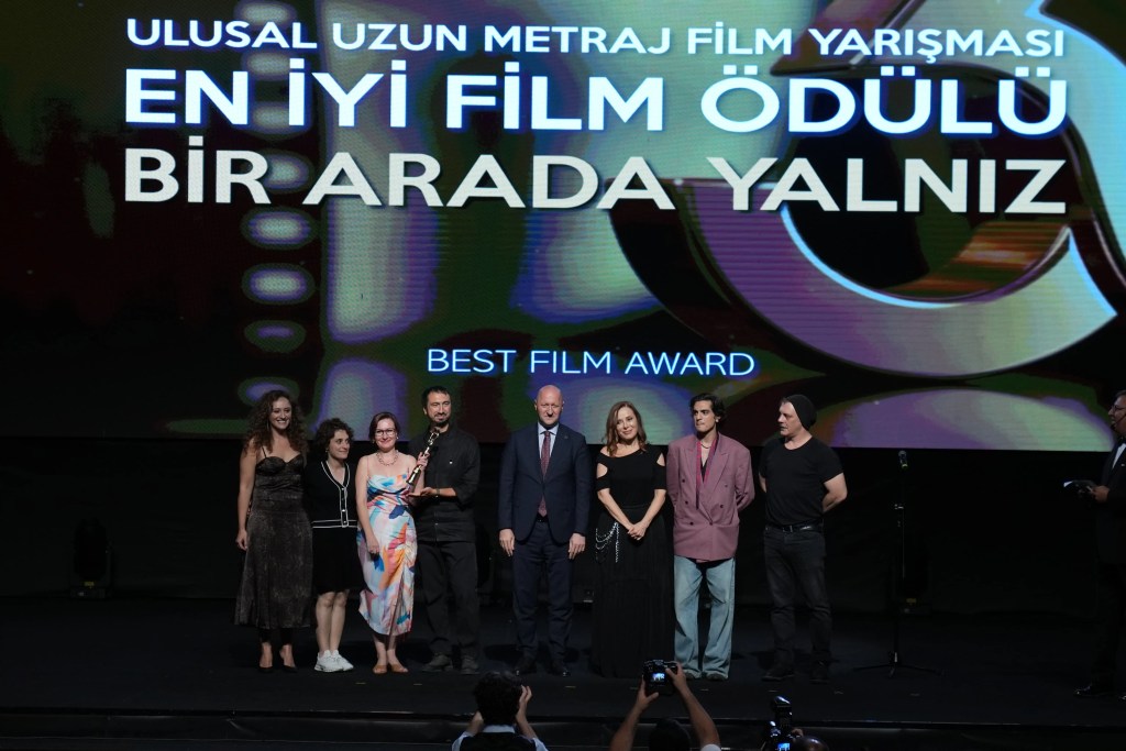 33. Uluslararası Adana Altın Koza Film Festivali Ödülleri Açıklandı: En İyi Film Bir Arada Yalnız