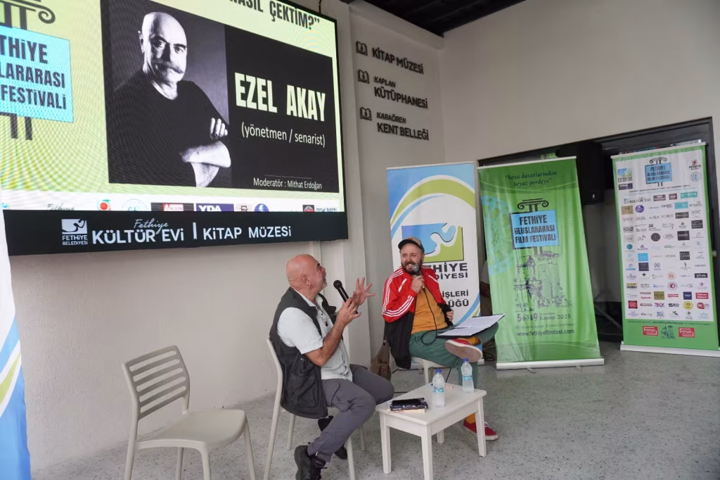 Fethiye Uluslararası Film Festivali’ndeki söyleşiden bir görünüm Ezel Akay